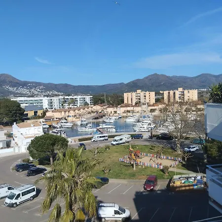 Atico Terrace: Mountain & Marina Views With Pool *