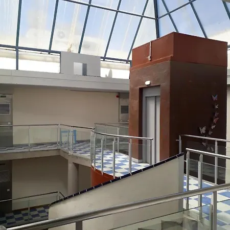 Atico Terrace: Mountain & Marina Views With Pool Apartment *
